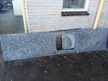 Gratis natuurstenen aanrechtblad