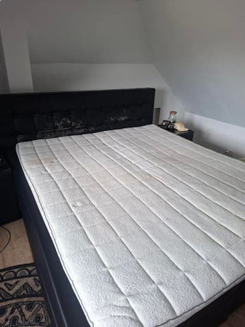 Gratis boxspring 180x210 met harde en zachte kant