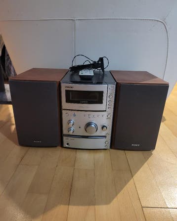 Sony Stereo