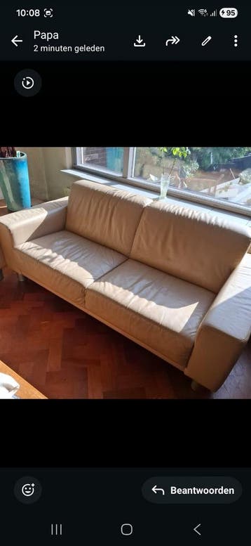 Gratis: Crème leren bank, fauteuil en poef - prima staat