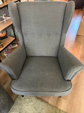 Gratis grijze IKEA stoel