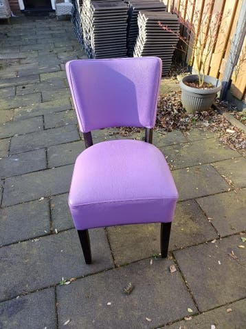 4 Gebruikte paarse stoelen