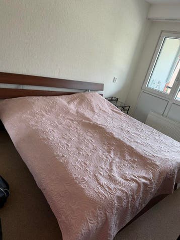 GRATIS - Tweepersoonsbed 180x200 cm