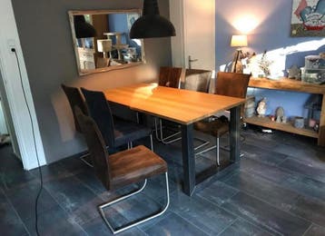 Gratis af te halen: Teakhouten eettafel, gebruikt maar goed