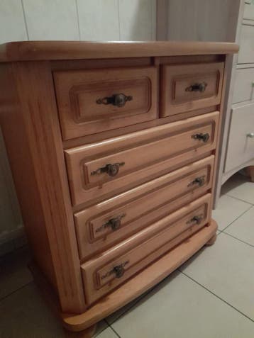 GRATIS Houten ladenkast met 5 laden