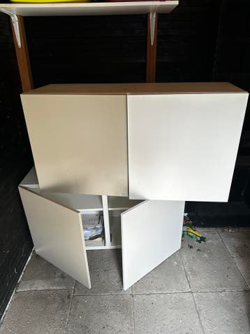 Wandkasten 5x tot zondag op te halen