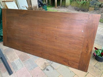 Gratis eettafel en 6 eetkamerstoelen