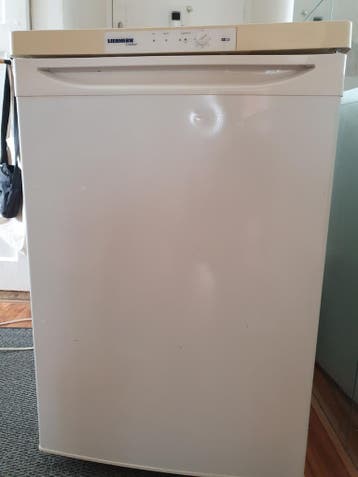 Liebheer vriezer gratis....