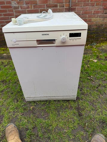 Oud ijzer en kapotte witgoed apparaten ophalen