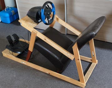 Gratis: racestoel + stuur + pedalen voor PlayStation & PC