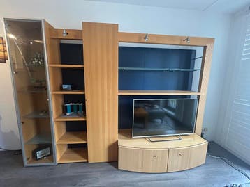 Hulsta kast (Vitrine en TV meubel)