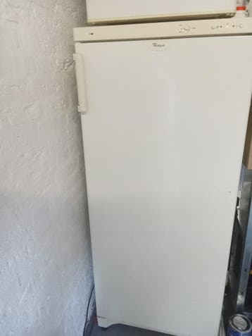 Gratis!  ruime 6-vaks diepvries met kruidenla