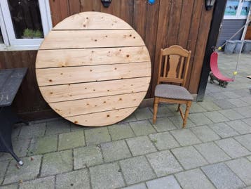 Tafelblad en 6 stoelen