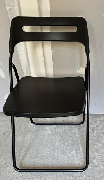 IKEA zwarte klapstoel - Praktisch en ruimtebesparend