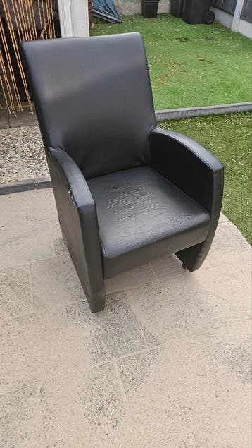 Zwarte fauteuil 4 st.gratis