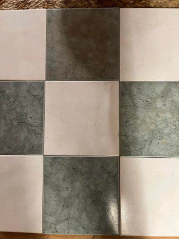 Vloertegels wit en goen 25x25cm