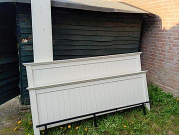 Bedombouw 180x200cm met onderstel en lattenbodems