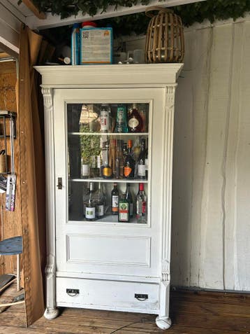 Buffetkast wit met glazen deur