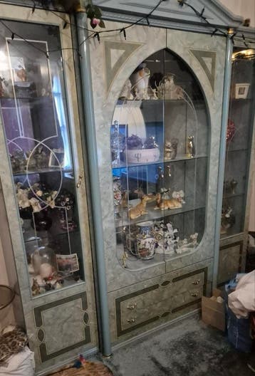 Gratis: 3-delige vitrinekast in blauwgroene marmerlook