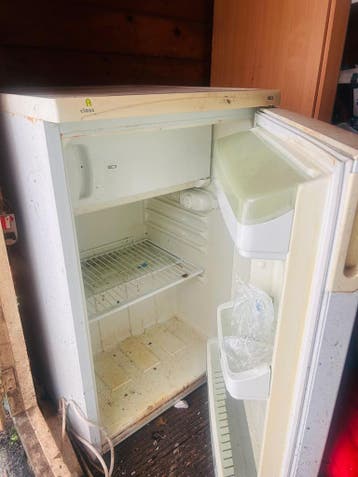 Gebruikte koelkast met vriesvak - Ideaal voor garage/schuur