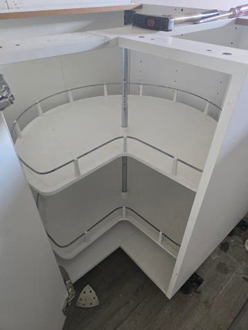 Carrousel voor keukenkast (hoekoplossing) – gratis ophalen