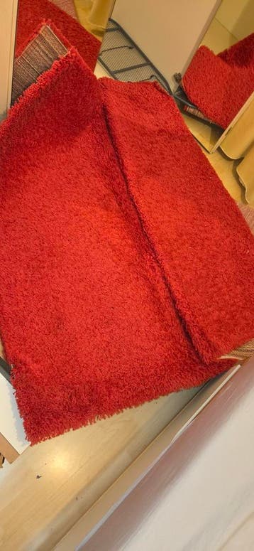 2 rode vloerkleden Ikea HAMPEN 133x195cm