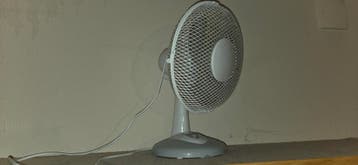 Kleine witte ventilator