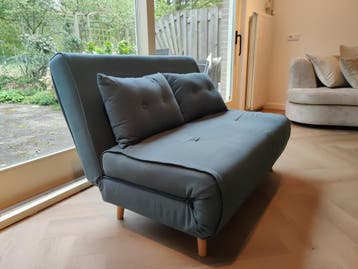 Tweezitsbankje, gebruikt maar in goede staat