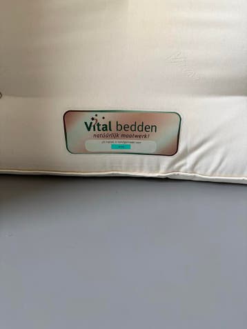 2 Vital matrassen + 2 bedbodems