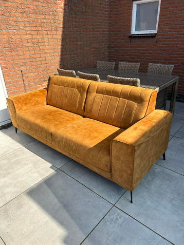 Gratis 3-zits velvet bank (okergeel)