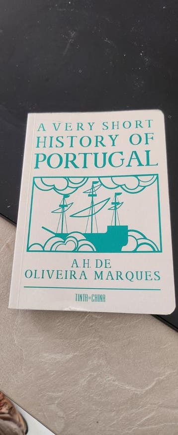 Boek over de geschiedenis van portugal. Engels.
