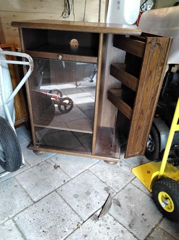 Gratis kast voor stereo installatie