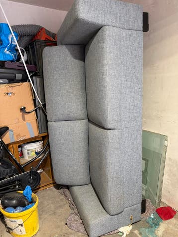 Gratis af te halen: Tweezitsbank (stofzuigen en als nieuw!)