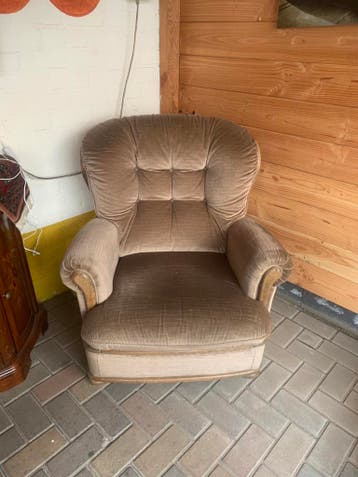 Gratis! Retro degelijk zwaar bankstel en 2 stoelen