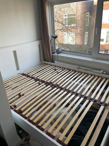Bedframe + lattenbodem