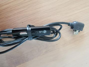 LG kabel met speaker plug voor oortjes