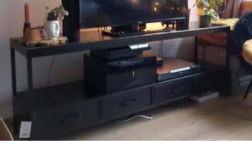 Zwart stalen dressoir / tv-meubel met lades