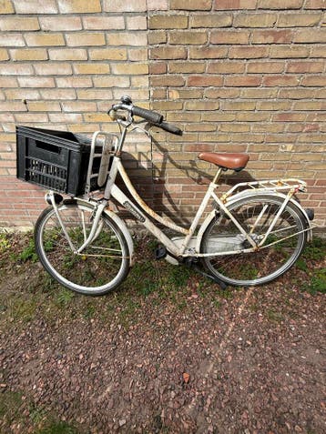 Oude Popal damesfiets gratis af te halen