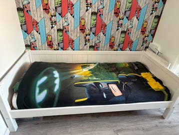 Gratis bed met lattenbodem (rook- en diervrij huis)