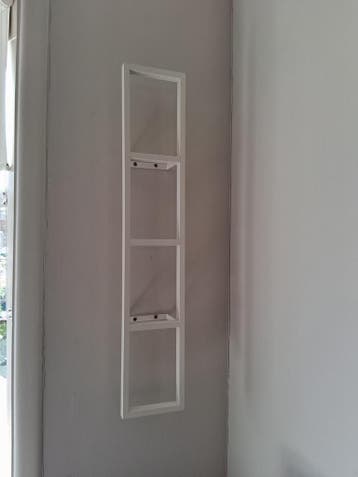 Gratis af te halen CD-rek DVD-rek