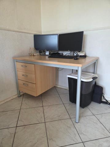Bureau met lades 120x80cm