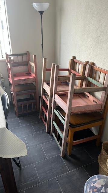 6 massief houten stoelen