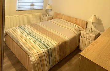 Tweepersoonsbed met opbergruimte - 140x190cm