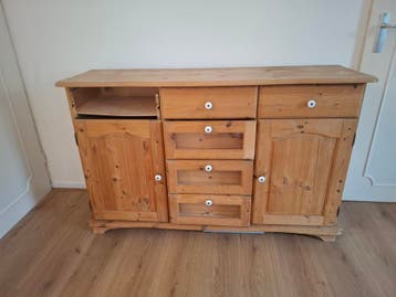 Set van 2 vintage houten dressoirs-gratis