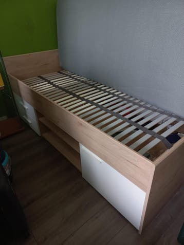 Praktisch bed  - gratis