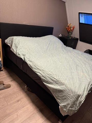 Boxspringbed 2 persoons 180-200 gratis ophalen zonder matras