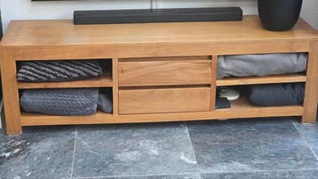 Teak houten tv kast 1.70 m breed, 50 cm hoog en 50 cm diep