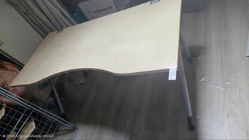 gratis af te halen!  bureau