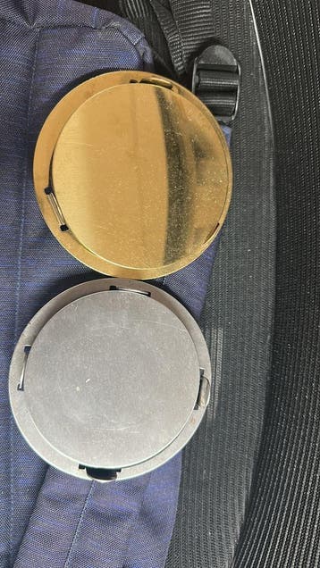 Set van 2 metalen onderzetters (goud en zilver)