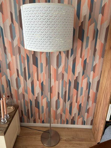 Gratis lampen en nep boompje